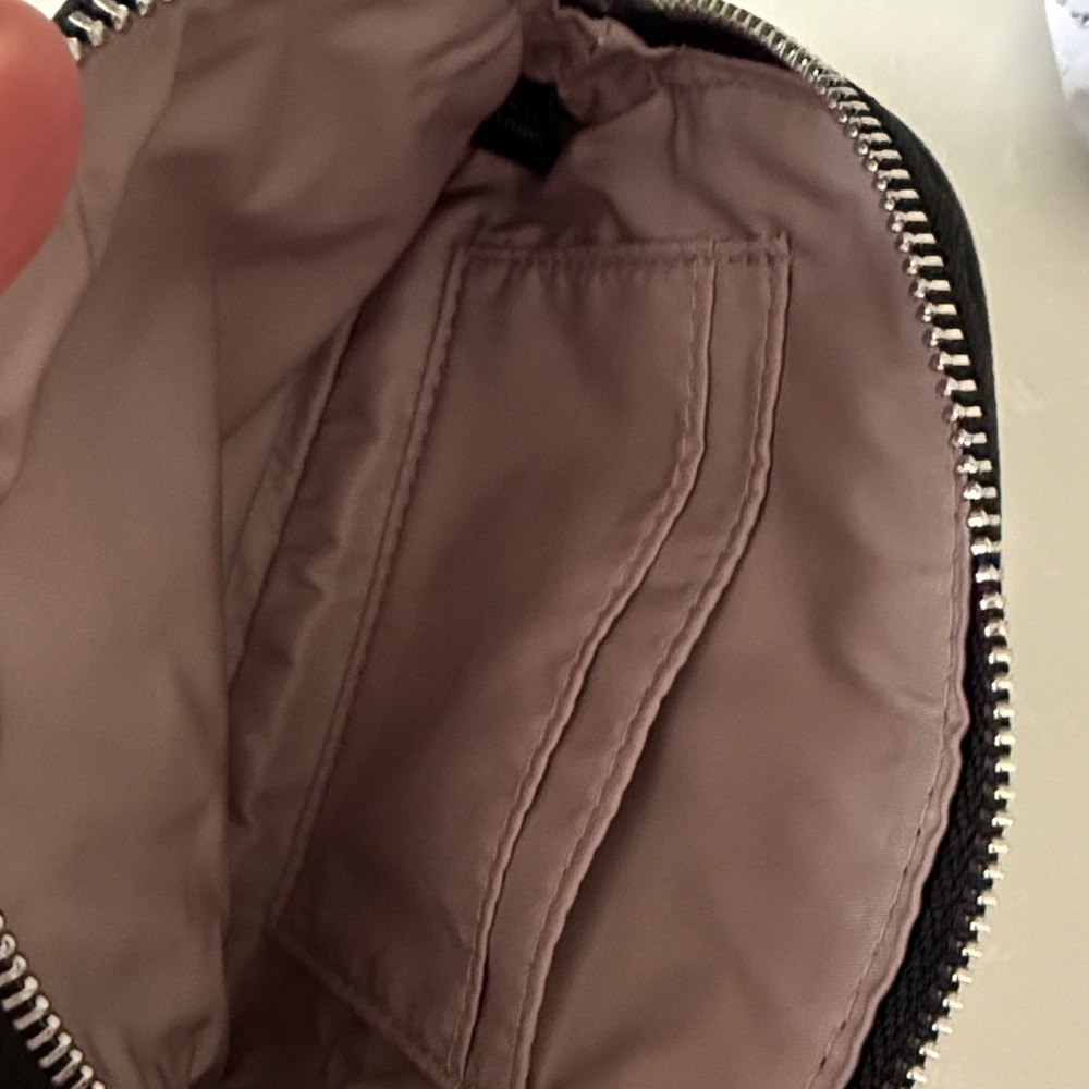 NWOT MZ Wallace Leather Petey with Heart Charm - Picture 7 of 7